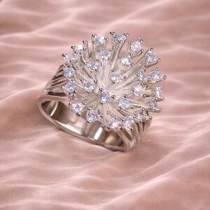 Radiant Diamond Starburst Ring – Luxury Silver & Crystal Statement Piece